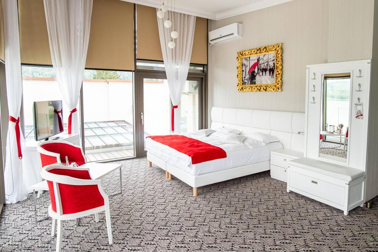 Hotel Roser House Boutique - Pe Malul Lacului Colibiţa Zimmer foto